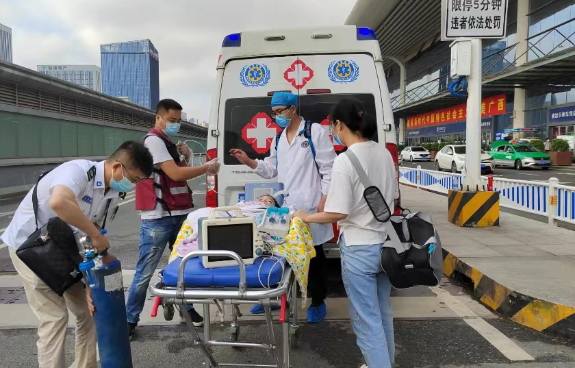 水富市救护车出租公司